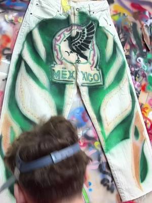 I’m giving Rey Mysterio a mask I made him and a custom pair of pants @WWE @Hayashi @podvalslayer @WWE Español @Selección Nacional #WWE #reymysterio #WrestleMania #mask 