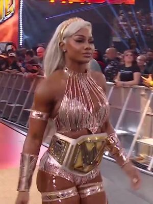 a storm just rolled into @Las Vegas ⛈️👀 Stream #WrestleMania LIVE RIGHT NOW on the @ESPN app! #WWE #JadeCargill 