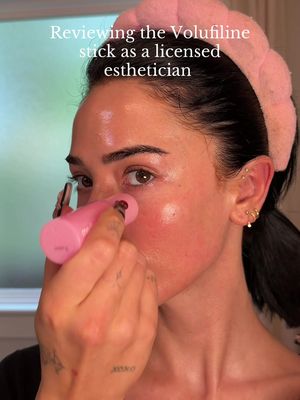 Personally I’m obsessed 🤩 #volufiline #undereyes #esthetician #viralvideo #medicube 
