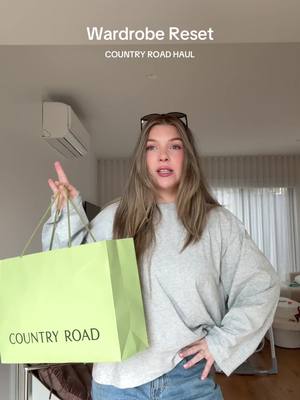 Tbh everyone needs a pair in their wardrobe @Country Road #wardrobestaple #mule #OOTD #styleinspo