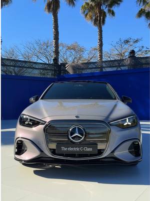 Introducing the all-new electric #CClass  [Mercedes‑Benz C 400 4MATIC elektrisch | Energieverbrauch kombiniert: 18,5‑14,1 kWh/100 km | CO₂-Emissionen kombiniert: 0 g/km | CO₂-Klasse: A] [1]  [1] Die angegebenen Werte wurden nach dem vorgeschriebenen Messverfahren WLTP (Worldwide harmonised Light vehicles Test Procedure) ermittelt. Die angegebenen Spannweiten beziehen sich auf den europäischen Markt. Der Energieverbrauch und der CO₂-Ausstoß eines Pkw sind nicht nur von der effizienten Ausnutzung des Kraftstoffs bzw. des Energieträgers durch den Pkw, sondern auch vom Fahrstil und anderen nichttechnischen Faktoren abhängig. Optional equipment depending on the individual configuration.