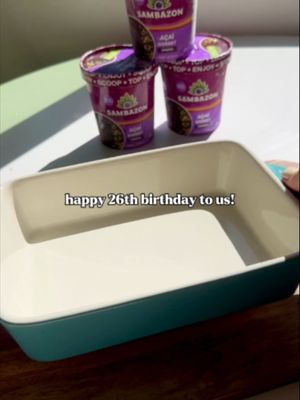 Today is SAMBAZON's 26th Birthday! 🎉 Of course, we are celebrating with a 'cake' made out of our Açaí Bowl Base. 💜🎂