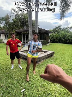 @Theo Kicks Balls Pro Players be like 😝 #fyp #footballtiktok #football #Soccer #footballplayer 