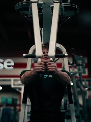 Some decency  #gym #cinematicgym #supportundergroundlifting #cinematography #fyp 
