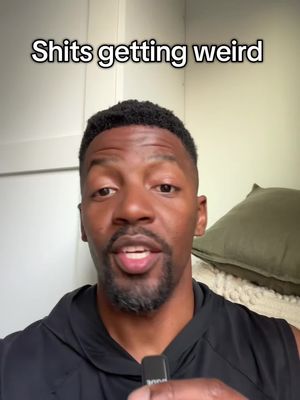 I had to. It was only right! 😅 #shitsgettingweirdpart♾️ 