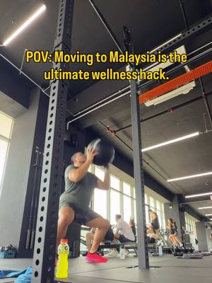 Moving to Malaysia wasn't just a change of scenery, it was a total system reset. It's amazing how much easier it is to stay active here. But you kinda need to stay active because the food here is amaaaaazing. #raybanmeta #malaysia #expat #hyrox #runner 