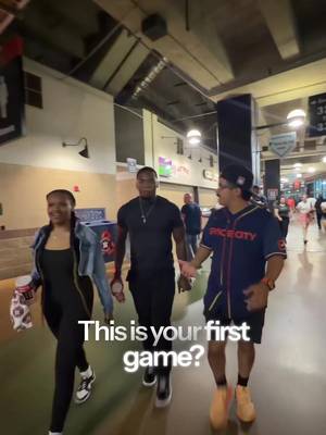 Surprising Fans with Premium Seats at the Stadium ⚾️ #astros #baseballseason #MLB #seatupgrade @Houston Astros @MLBonFOX @TickPick 