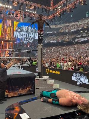 ISHOWSPLASH 🤯💥😨 @IShowSpeed @Logan Paul  #WWE #IShowSpeed #LoganPaul #WrestleMania 