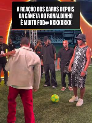 O RONALDINHO É ABSURDO KKKKKKKKKKKKKK  Até o @l7nnon ficou em choque 🤣 🎥 @bencashow #CoberturaCazéTV #Ronaldinho #RonaldinhoGaucho #Original
