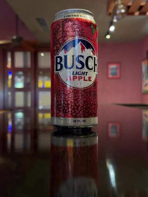 I hope you’re sitting down. BApplebee’s has 16oz cans of Bapple for only $4!!! 🍎🍻 Only while supplies lasts. 21+, drink responsibly. 