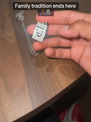 I can’t keep this lie going on any longer… 4th grade me should’ve never been trusted 😔💔🙏🏾 #SorryGrandma #GreatGrandma #SeaWorld  #GenerationalTradition #familyheirlooms 