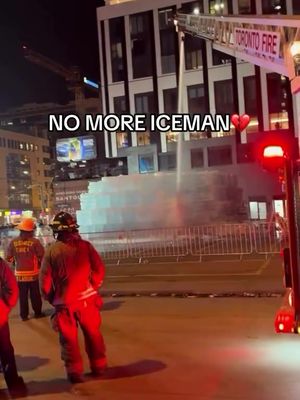 Follow @Bars for more Drake content like this❤️ The Toronto Fire Department is using hot water to melt down the remainder of Drake’s ‘ICEMAN’ structure due to safety concerns 😔🚒  #drake #iceman #toronto #fyp #viral 🎥: @jusdiorrr 