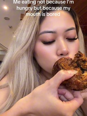 I love to snack 