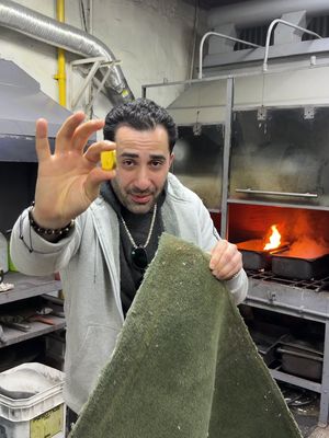 Getting gold out of a carpet that’s been collecting gold flakes for years. #gold #learnwithtiktok #educational #refininggold #traxnyc 