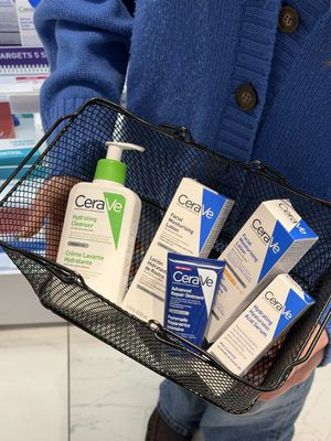…leaves with full new skincare routine. we just want to invest in our skin barrier 🛒💙 #skincare @Boots UK 