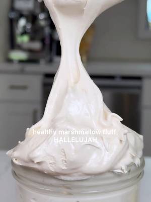 Healthier Marshmallow fluff made with just 5 simple ingredients (no corn syrup, artificial flavors or preservatives, refined sugar, etc!). I'm sorry guys, the recipe instructions contain a lot of tips (it's SUPER easy) so it wouldn't fit here. The recipes linked right in my bio though!! just click it and it'll take you to it! (: Let me know if you try!! What other flavors should  we make!?   #healthyrecipe #viral #trend #marshmallowfluff #homemademarshmallows 