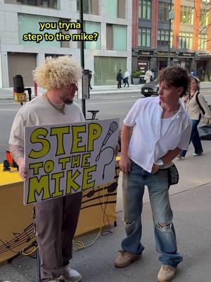 He brought the southern boy energy to the big city 🤠🏙️ #steptothemike #publicperformance #streetperformer #freestyle #southern 