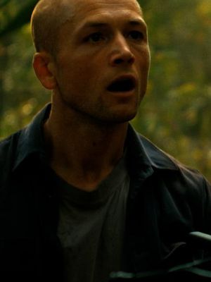 De todos los peligros de Australia, nunca imaginamos que Taron Egerton sería el peor. La película #DepredadorDominante ya está disponible. #CineEnTikTok #QueVer #Apex