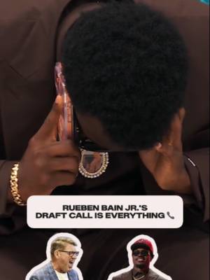 "What are you doing the next 5-10 years?" 🥹 Rueben Bain Jr.'s Draft call is what it's all about. #buccaneers #nfl #nfldraft #wholesome #phonecall