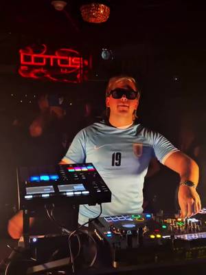 Diva virtual + justin timberlake no suenan nada mal eee🔥🔥#dj #remix #techengue #reggaeton #div
