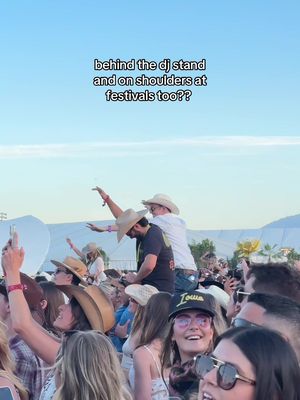 This is for the girlssss omg 🙄#stagecoach #festivalseason #coachellavalley #westernstyle #men 