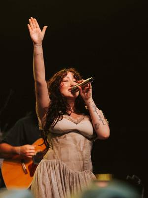 Darlin’ @noah cyrus #noahcyrus Watch the @Amazon Music livestream, only on @Prime Video and @Twitch #stagecoach