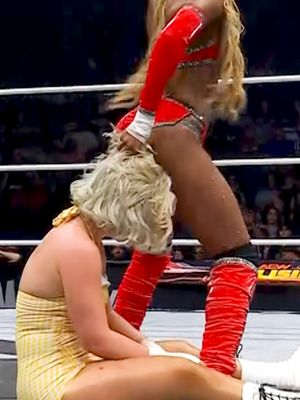 #OnThisDay in 2025: Queen Aminata pushed Timeless Toni Storm to the limit! 🔥