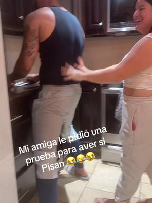 Mi amiga no sabe que es pisar 😂😂😂#@Nicole Velez #contenido #amogos #viral 