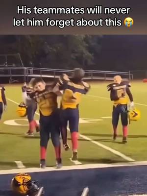 🥀🥀 #hoopsnation #football #celebration #fail #funny (h/t IG// cfb.corner)