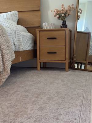 Pretty & toddler proof. 📸 @Sylvvanagabriela Rug: Sophia — Ivory/Beige #washablerug #homedecor #madefortogether