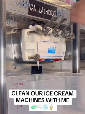 Satisfying cleaning #CrispyCones 