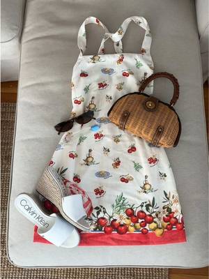 Cute summer dress🍅🍝 🍋 #hmdress #hm #summeroutfit #europeansummer #tomatogirlsummer 