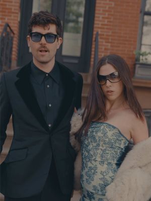 Your closet could use the @Erin Walsh touch. Enter for a chance to win an all expenses paid trip to NYC and $2500 to spend shopping with @Anne Hathaway personal stylist in honor of @The Devil Wears Prada 2. To enter, create a Bilt account and apply. Terms apply. #devilwearsprada #thedevilwearsprada @Simona @veryharryhill 