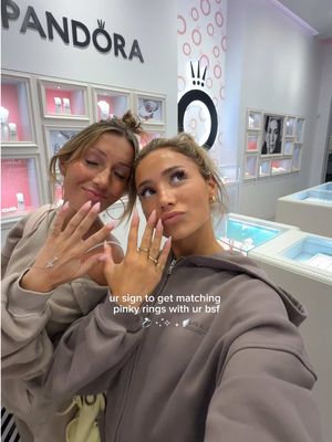first stop in LA matching nails & pinky rings 🪽 #pinkrings #BestFriends #girls #matchingpinkyrings #bffs @Pandora 