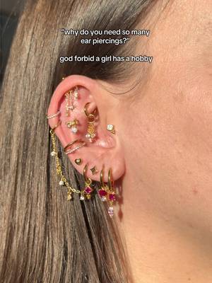 who doesn’t love a collection 🫶 #piercingtok #earcuration #earstyling #piercinglovers #earstacking 