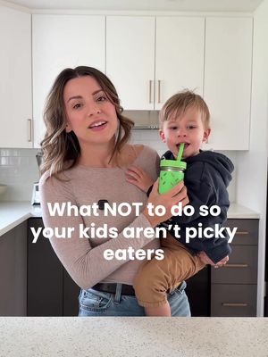 Here’s what NOT to do so your kids don’t become picky eaters 🚫🥪🍎🧀🧃 Figuring out what to feed your family feels like a full time job the you add in navigating picky eaters and you’re ready to through in the towel 😮‍💨 Here are some simple habits I’ve created around meal time that have helped our kids become more adventurous with new foods and made dinner time smoother 🍽️