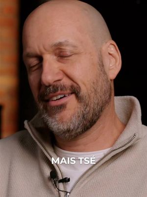 Deux soirs. Une aréna mythique. 🔥 Mike Ward débarque au Centre Bell les 29 et 30 mai pour des shows qui s’annoncent complètement fous. Si t’as jamais vu ça en grand, c’est le moment. Et si tu l’as déjà vu… tu sais déjà pourquoi faut pas manquer ça. 🎟️ Billets ici : Le site web de Mike 😏 ✨ La soirée est fièrement commanditée par Econofitness. . . . #centrebell #sousecoute #mikeward 