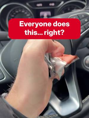 So we all have the universal in-car trash can right? #carhack #canadatiktok #canadian 