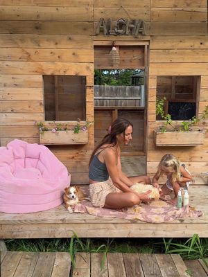 My mom taught me how to care for the little things—our home, our family, and even myself… in the simplest, most loving way. Now I find myself passing that same way of life on to my daughter. Simple rituals, being present, and being mindful of the things we fill our lives with. That’s why I resonate so much with OSEA— a brand rooted in generations of women, inspired by nature, and centered around simple, nourishing routines. From her, to me, to her! ✨ #OSEAPartner@OSEA Malibu 