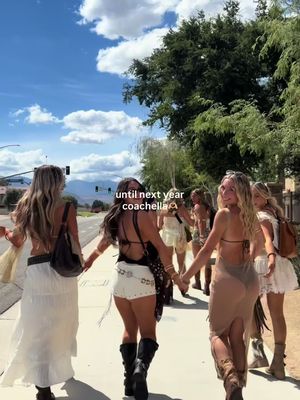 the most amazing weekend with the most amazing people🥹 #coachella #coachella2026 #bieberchella #BestFriends 