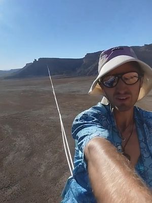 Benoit Brume walks across the longest highline in history, at 4000m in length. 😮 ( 🎥 @benoit_brume ) #Unreel #Extreme #Highline #Adventure