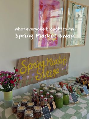 the gals showed 👏up👏 Also huge shoutout to my husband slinging matchas and coffees in the background of all these videos 🤣🙏 ______ #seattlewashington #farmersmarket #hostingideas farmers market swap, spring market swap