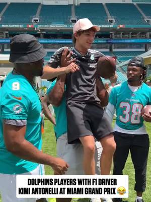 #f1 meets #nfl 🏎️ 🏈 #kimiantonelli #miamidolphins (via @F1 Miami Grand Prix) 