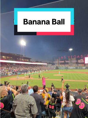 @Banana Ball is my new favorite sport. Loving the @The Party Animals vs @Loco Beach Coconuts game at the Las Vegas Ballpark ⚾️🙌