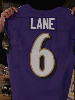 The moment the rookies see their Ravens jersey for the first time 🥹🥹