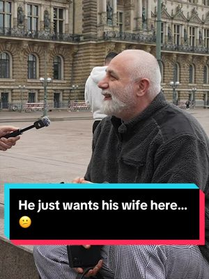 You can just tell how much he misses her… 🥺 #simonsquibb #dreams #business 