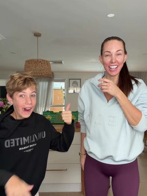 We tried the world most sour lolly #sour #lolly #barnettsmegasour #candy #sourcandy 