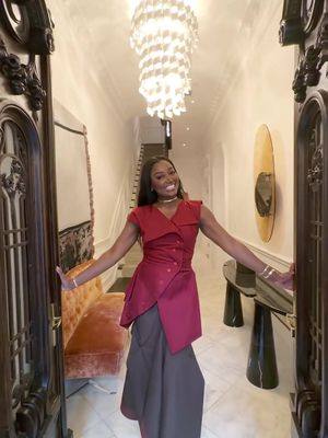 Tony and Grammy Award winner Patina Miller takes us on a tour of her spotlight-worthy Manhattan family home crafted by up-and-coming design firm Evan Edward. See more of the home at the link in bio.
