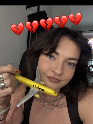 your “budget option” might be someone’s only option!!!! the world is becoming less affordable aka less accessible to those who need it most. i’m so sad about @Spirit Airlines shutting down but i’ll always take the memories and my little plane from them ill keep forever 💛 much love to all the employees who lost their jobs as well, good karma will come your way!!! sending you a hug xoxo the most budget loving friendly travel girly that won’t give up on making travel affordable and accessible 🫂 ✈️ #spiritairlines #budgettravel 