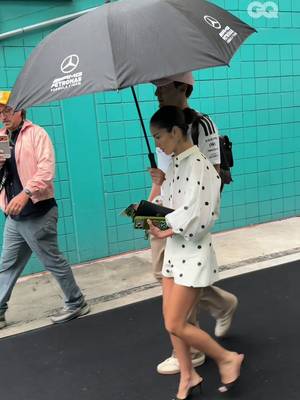George Russell and Carmen Montero Mundt arrive for race day in Miami #f1 #formula1 #miamigp #georgerussell #mercedes 